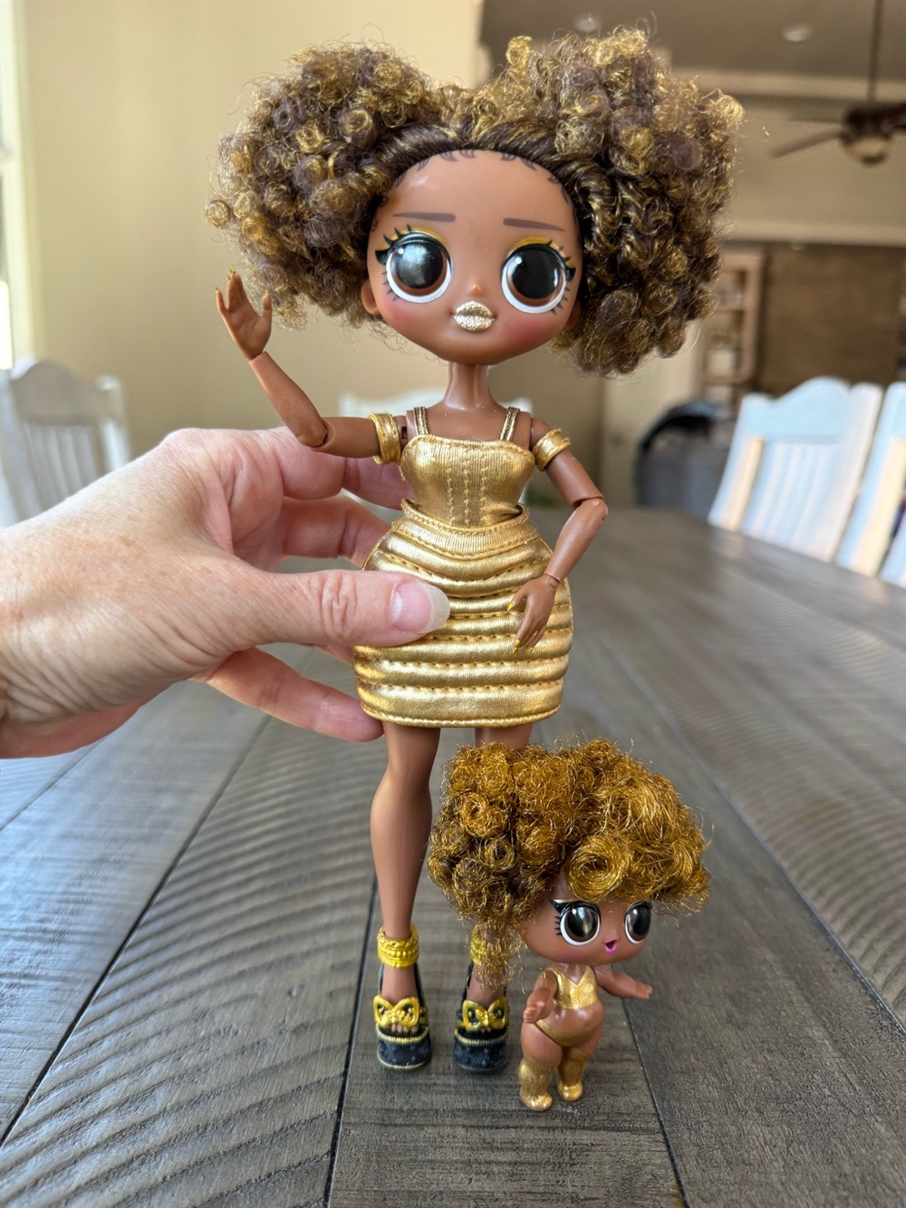 L.O.L. Surprise! Royal Bee O.M.G. & Queen Bee Tot Fashion Dolls